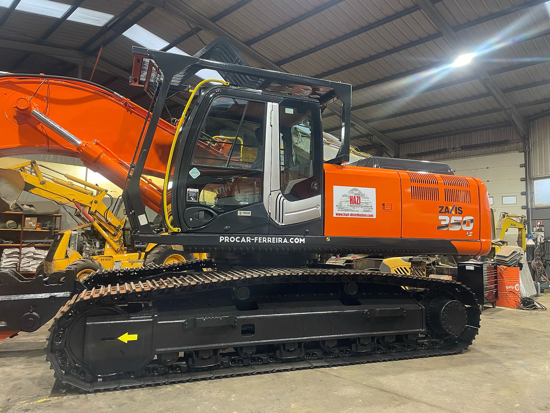 Pelleteuse Hitachi ZAXIS 350 HAZI-TRADE